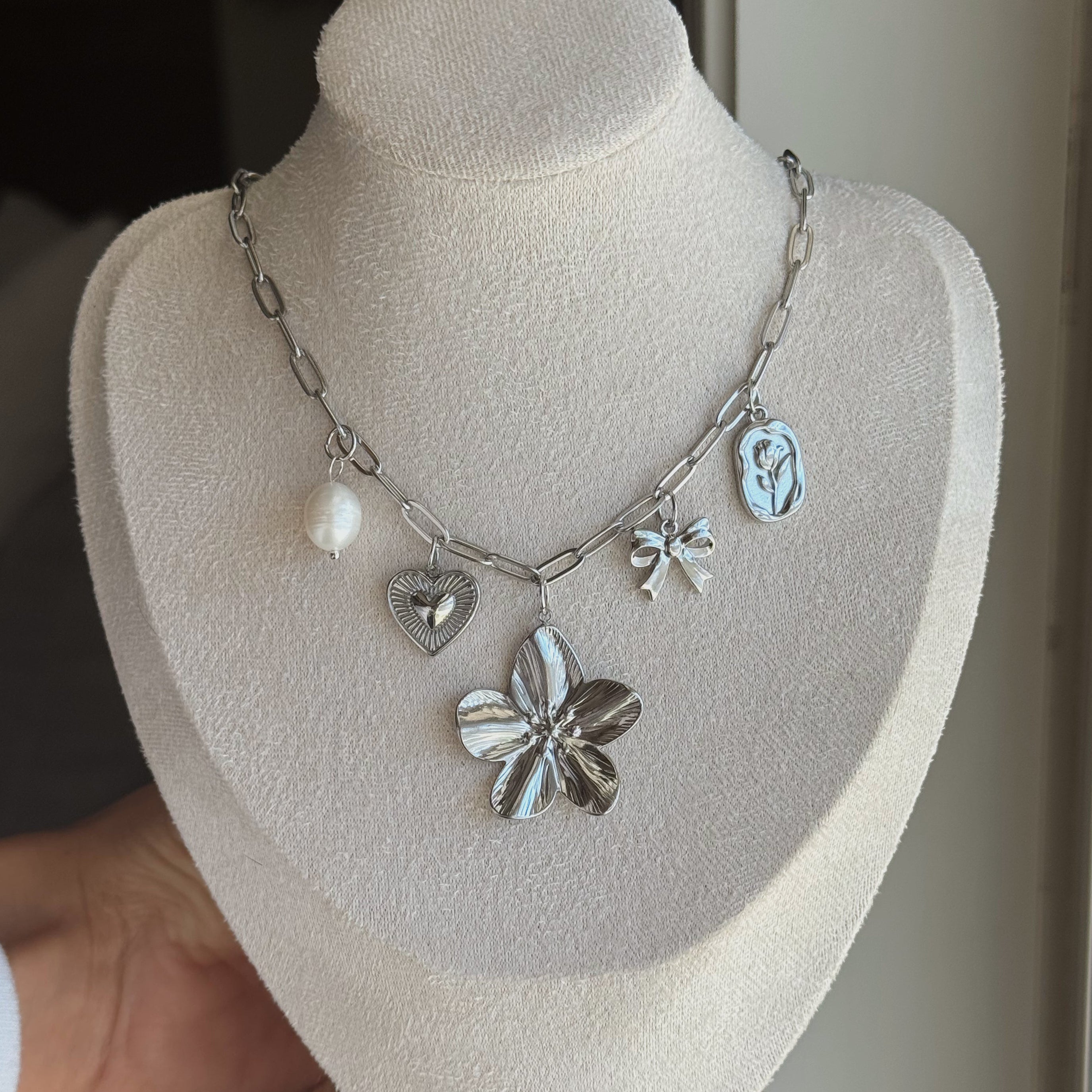 ROSA CHARM