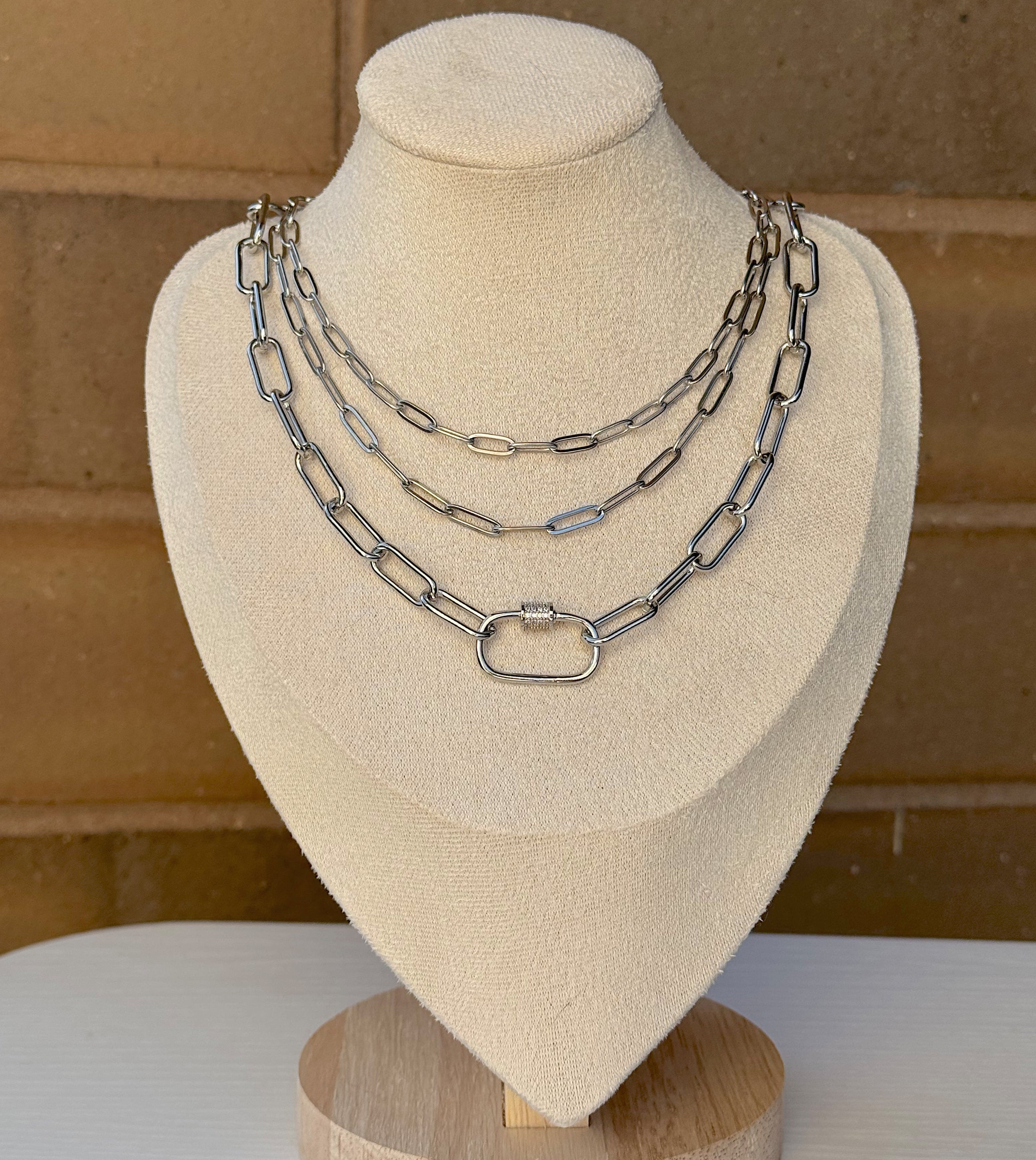 SILVER BASE CHAIN - CARABINER