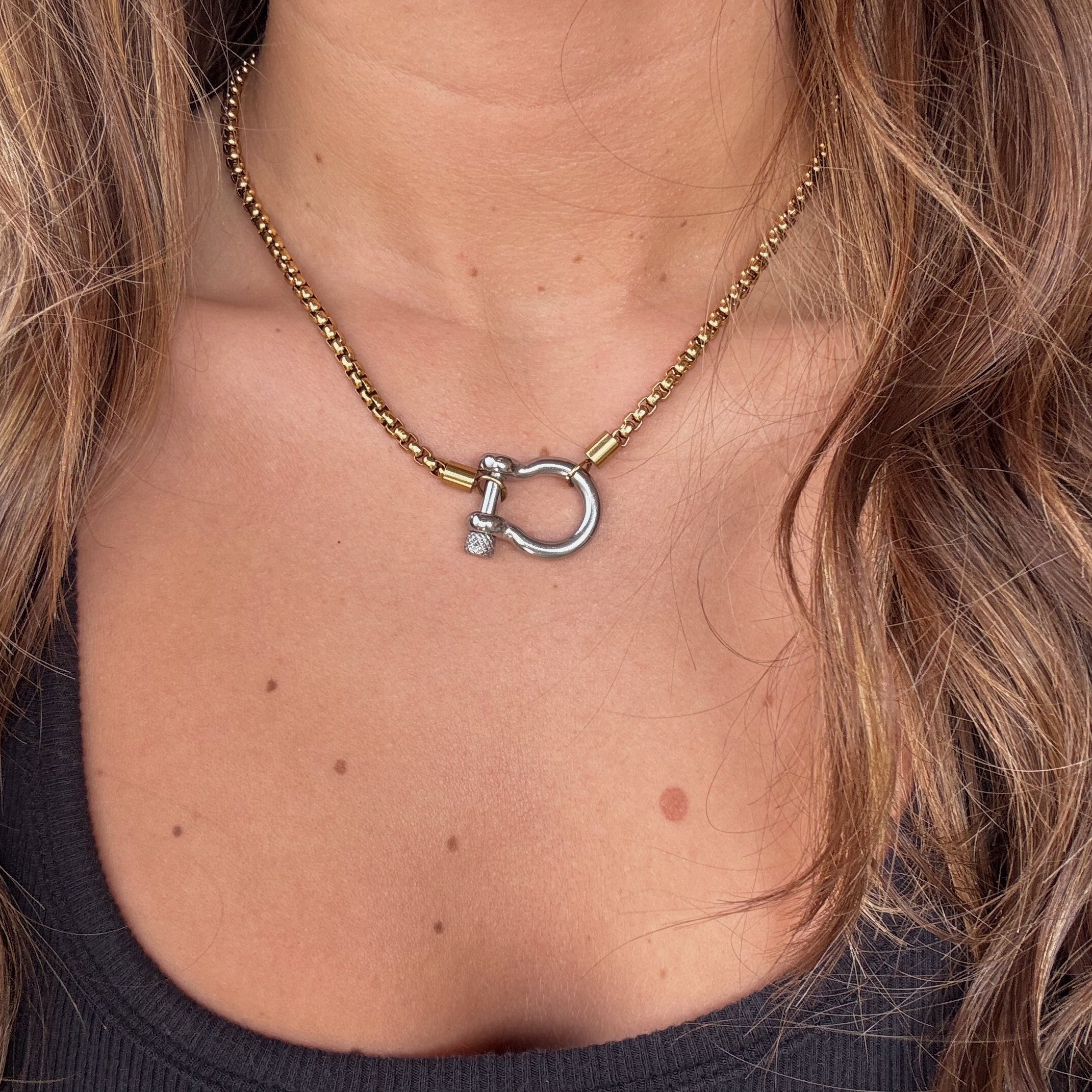RIA NECKLACE
