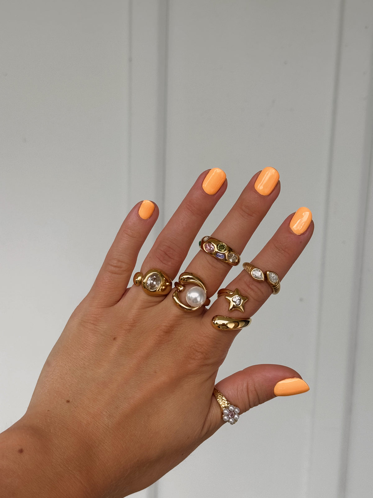 CLEO RING