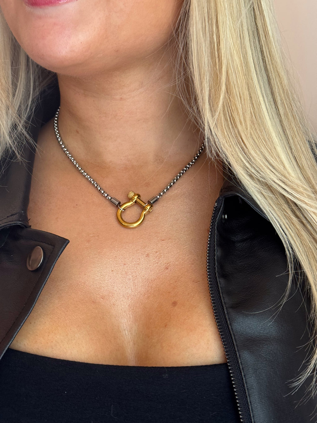 RIA NECKLACE